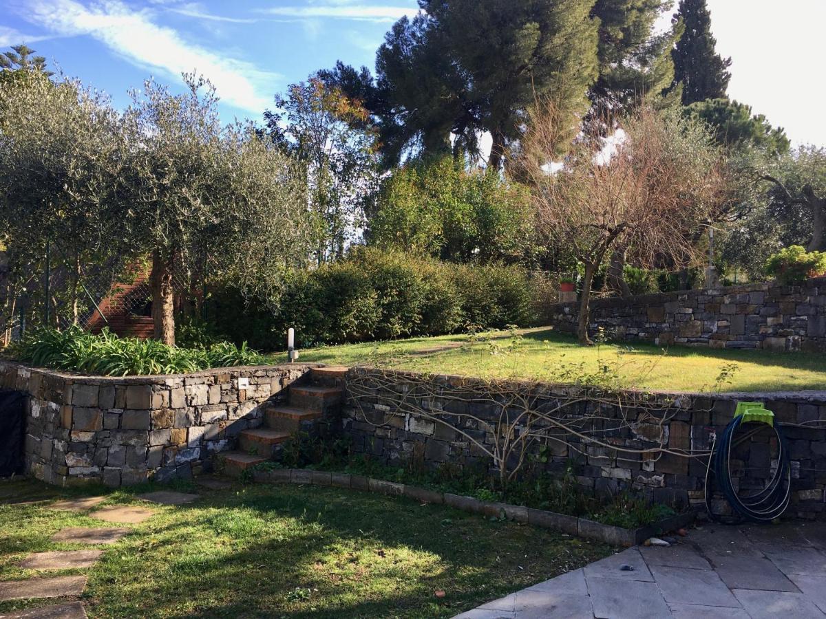 La Casa Di Fedra Βίλα Imperia Εξωτερικό φωτογραφία