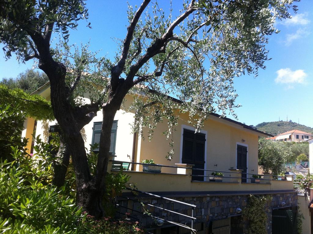 La Casa Di Fedra Βίλα Imperia Δωμάτιο φωτογραφία