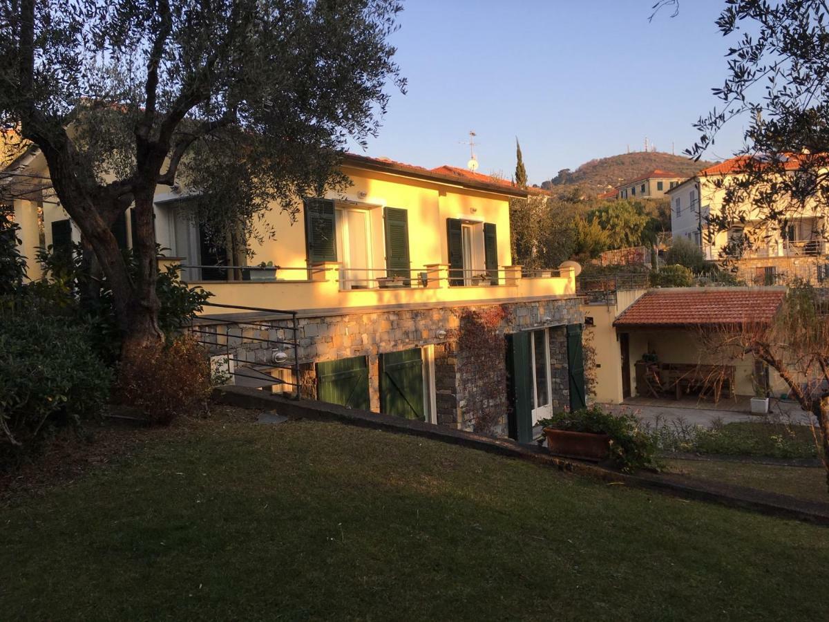 La Casa Di Fedra Βίλα Imperia Εξωτερικό φωτογραφία
